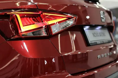 Arona: decine di configurazioni per il crossover urbano