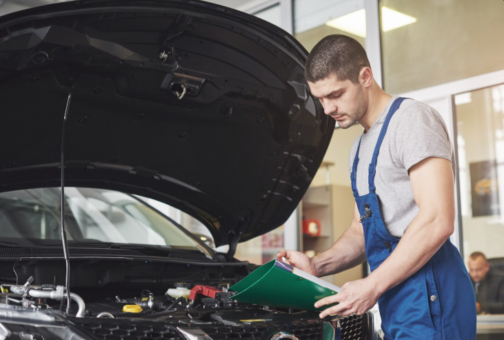 Perché il libretto decide cosa comprende il tagliando auto